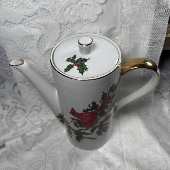 LEFTON, Cardinal Christmas Teapot - Red Cardinals With Green Holly, Gold Trim & - Picture 2 of 5